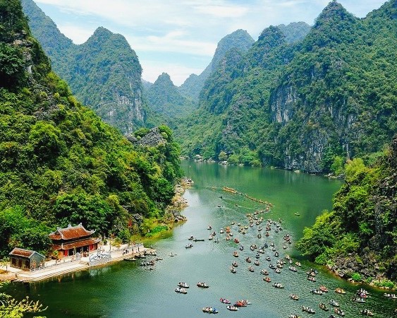 Ninh Binh Kong Island, Vietnam