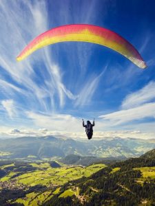 Paragliding in Bir Billing, Himachal Pradesh